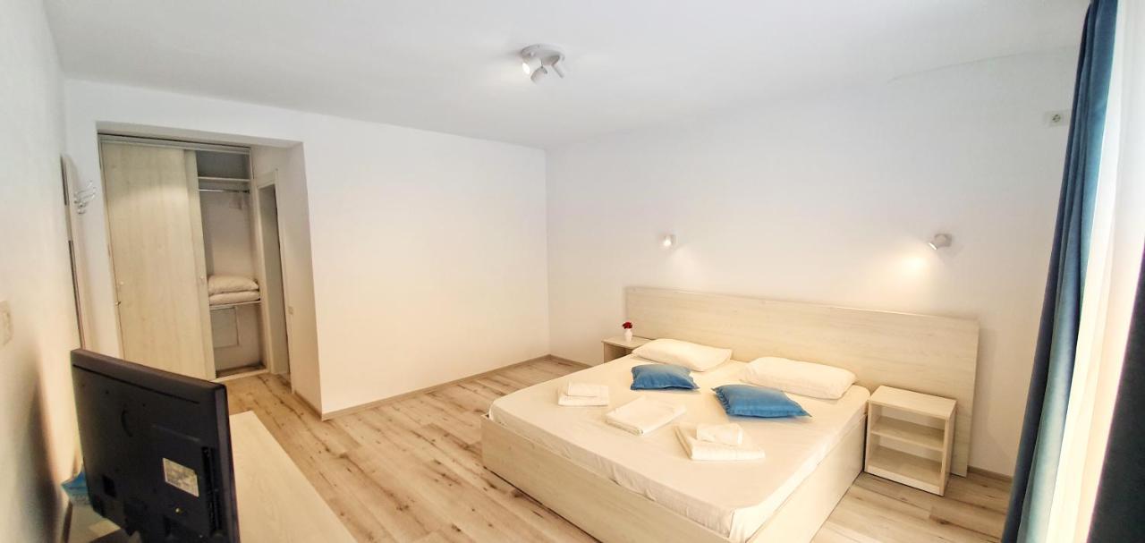 Casa Cochilia - Camera Privata In Localitatea Tuzla Extérieur photo