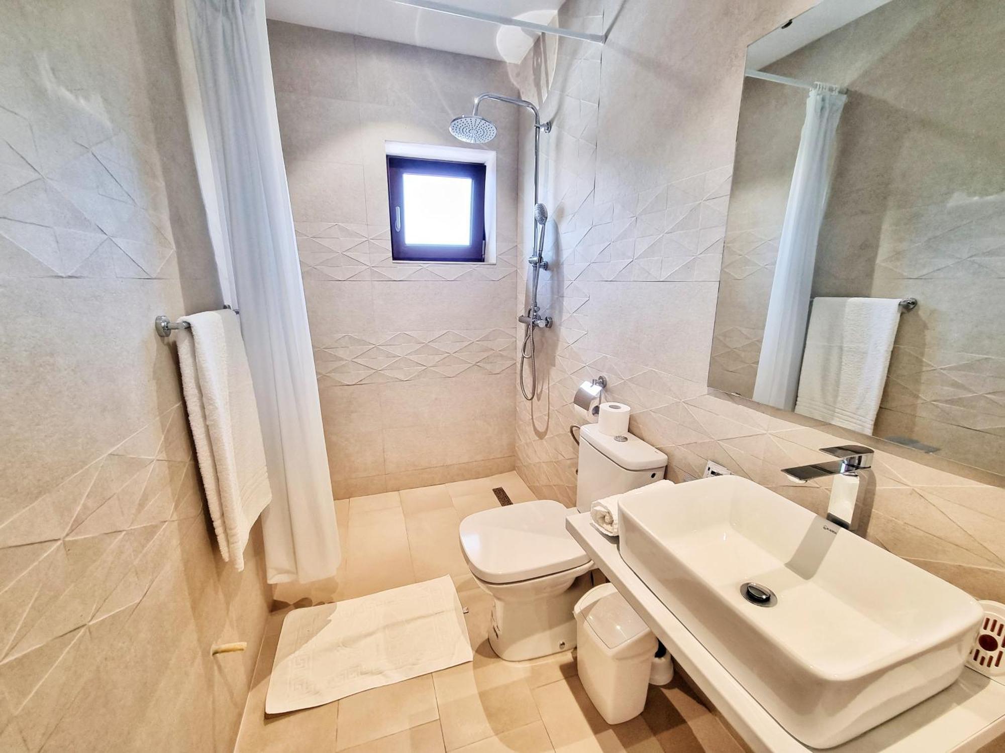 Casa Cochilia - Camera Privata In Localitatea Tuzla Extérieur photo